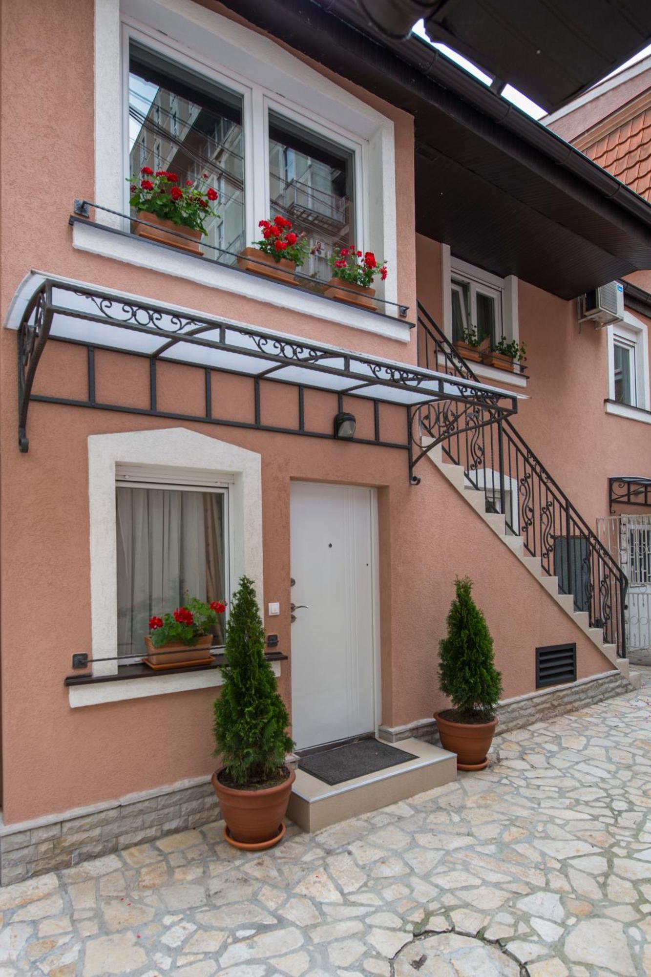 Apartments Jevtic Belgrad Exteriör bild
